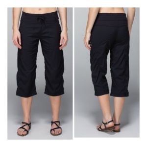 Lululemon studio crops black size 6
